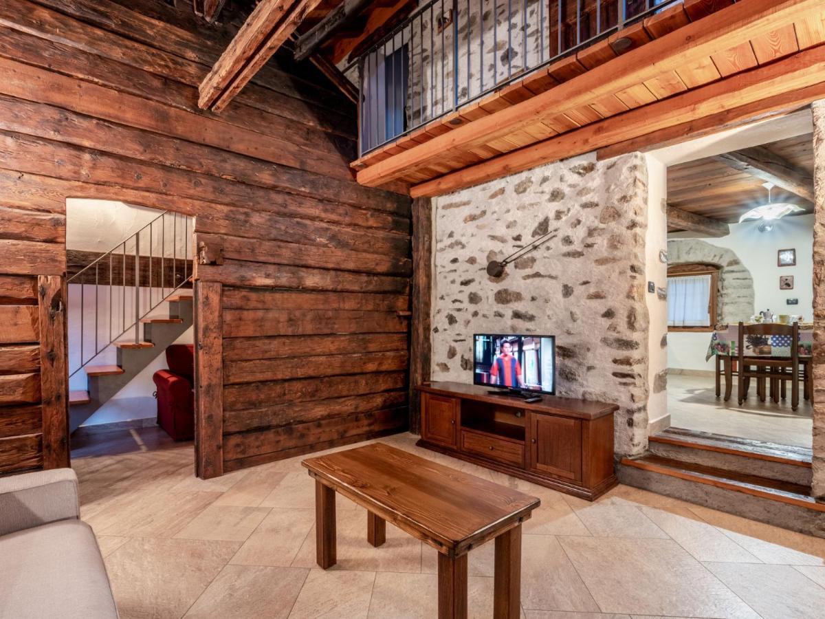 Apartment Les Cors-2 By Interhome Фенис Экстерьер фото